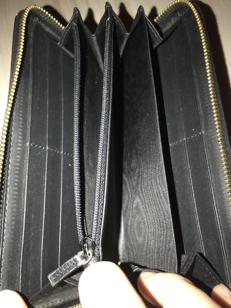GUCCI　長財布　ビー　蜂　GG柄　スプリーム　ラウンドジップ
