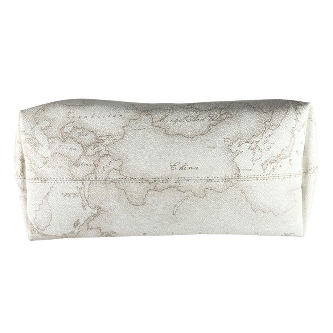 新着入荷の通販 ☘️ 美品 地図 白 トートバッグ プリマクラッセ レア 希少 バッグ