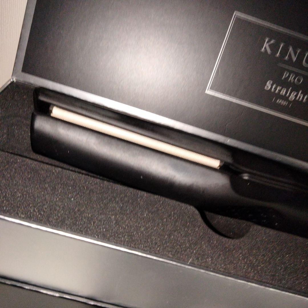 KINUJO PRO Straight ブラックヘアアイロン KINUJO PRO Straight ブラックヘアアイロン