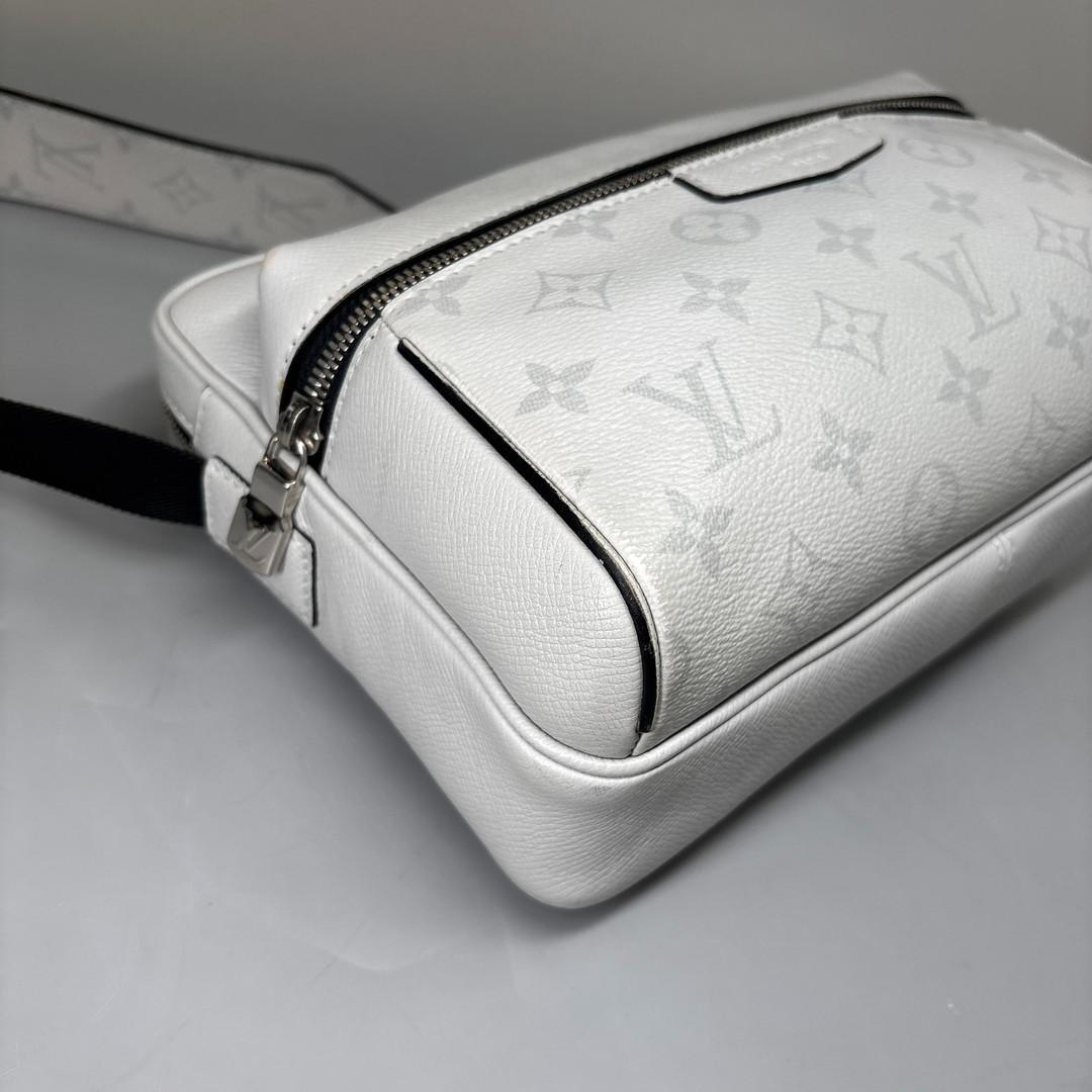 |RFID ルイヴィトン タイガラマメッセンジャー ショルダーバッグLOUIS VUITTON MEDICALDB_JP