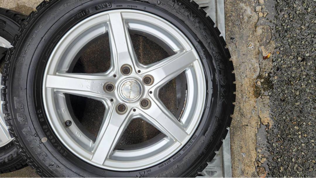 ダンロップ ウインターMAX スタッドレスタイヤ ホイル付205/60R16