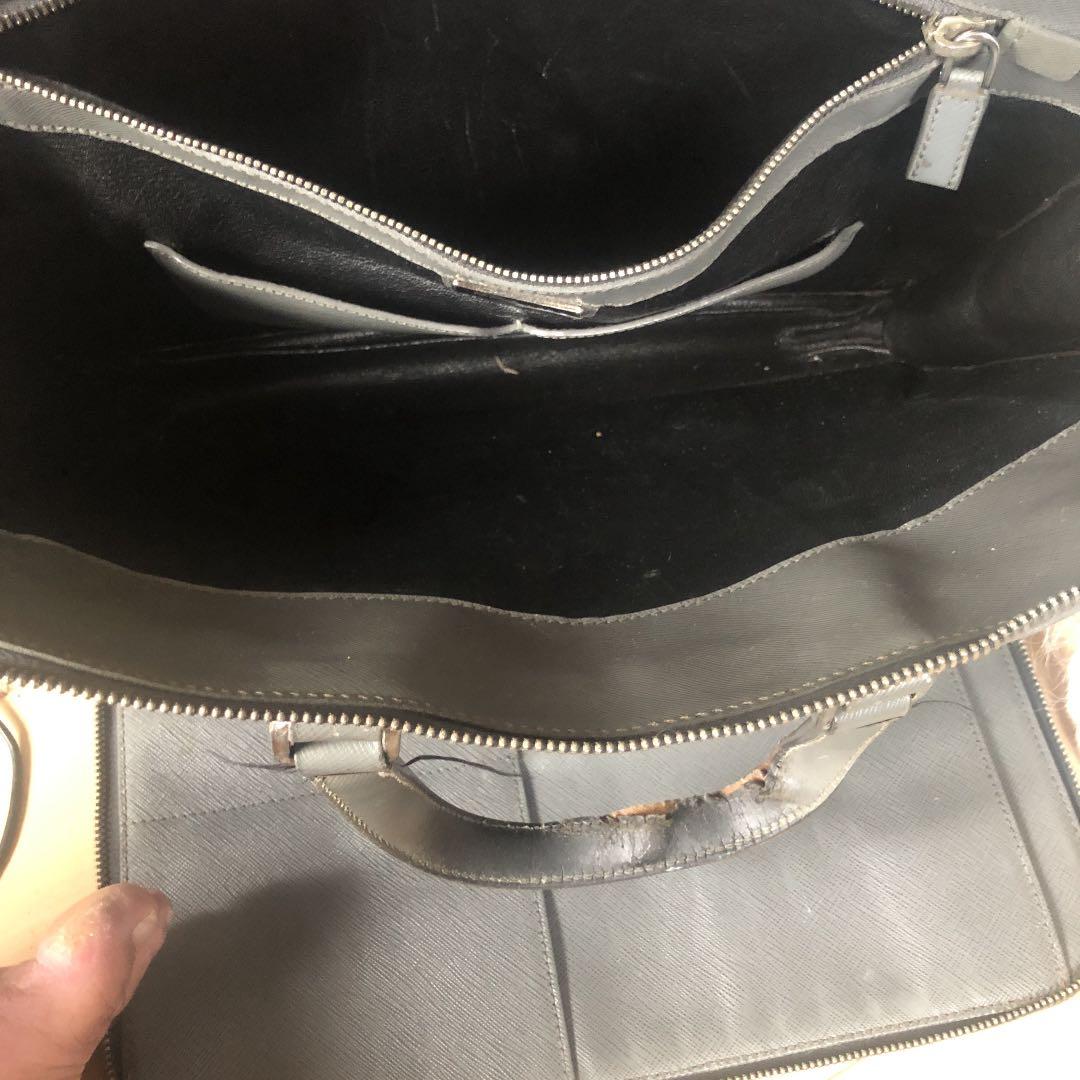 プラダ　パック