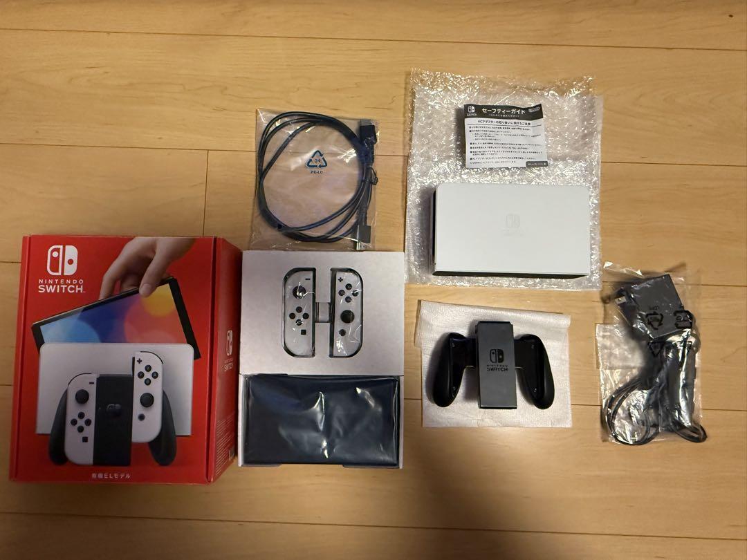 美品Switch 有機ELモデル 本体　充電付きスタンド&シリコン・ハードケース