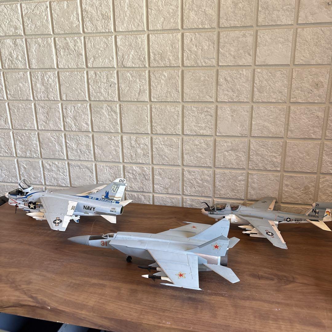 戦闘機完成品 3機セットF-4 ファントム/MiG-31/A-6 イントルーダー 戦闘機完成品 3機セットF-4 ファントム/MiG-31/A-6