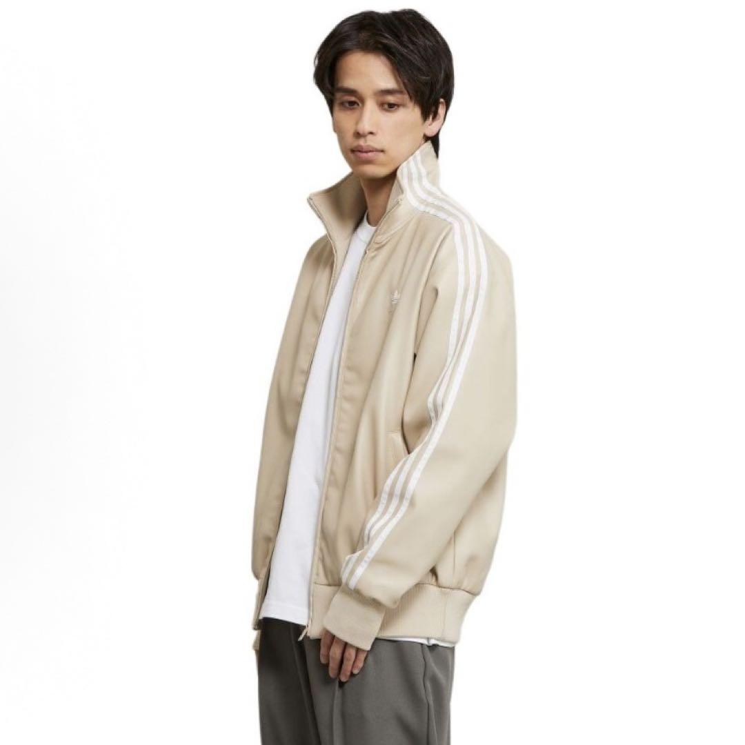 【アウトレット☆送料無料】 新品L Adidas フェイクレザー ファイヤーバード ベージュIZ4036 ジャケット・アウター