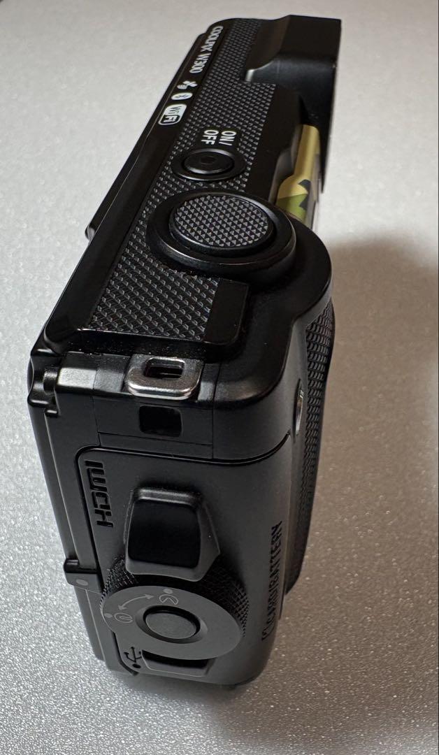 【美品】Nikon COOLPIX W300　カモフラ　防水 デジタルカメラ