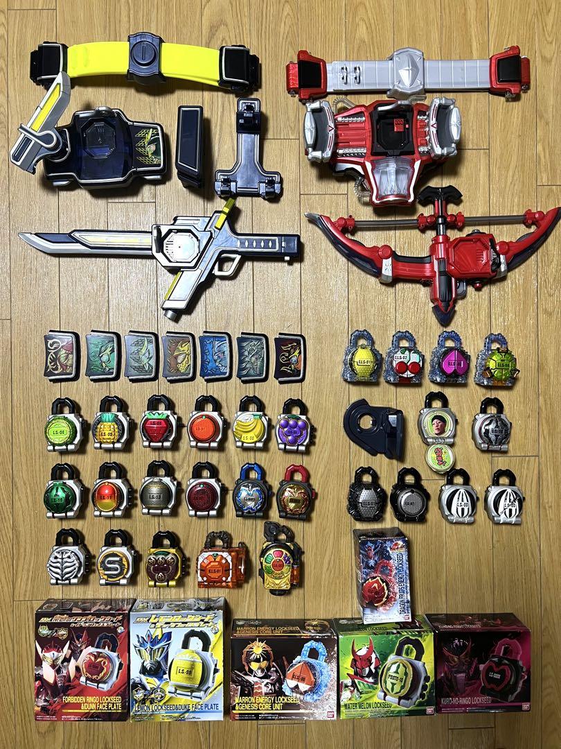 メルカリ便！＋ダブルセット！契約X以下　各3枚　仮面ライダー鎧武　CB31 ⑥ 仮面ライダー鎧武 DXブドウロックシード／龍玄フェイスプレート