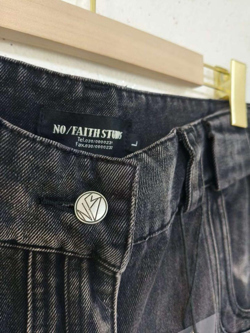 ★ No
