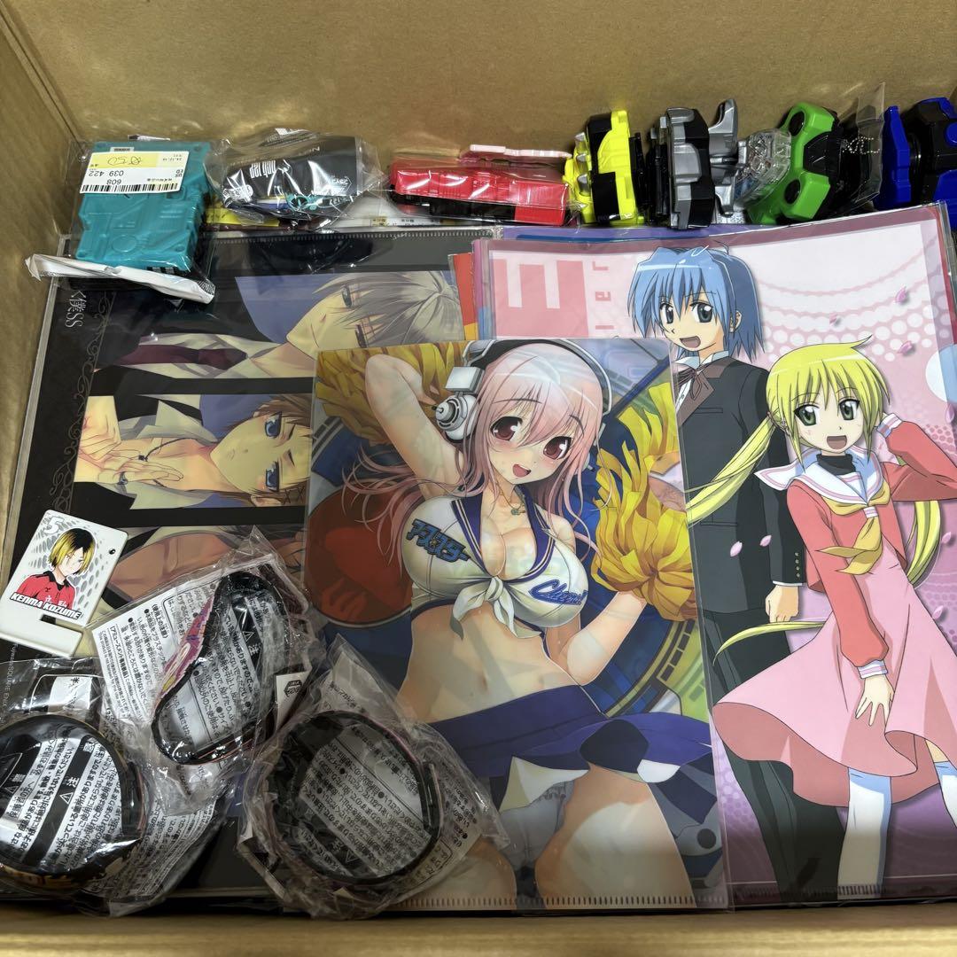 キャラ アニメ 雑貨 大量 グッズ アイドル 詰め合わせ まとめ K013 キャラ アニメ 雑貨 大量 グッズ アイドル 詰め合わせ まとめ