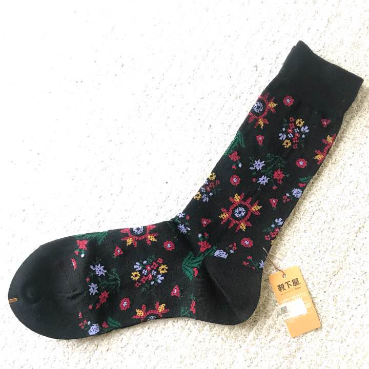 靴下 靴下屋 タビオ 日本製 花柄 植物 ボタニカル 黒 ソックス(¥700) , メルカリ スマホでかんたん フリマアプリ