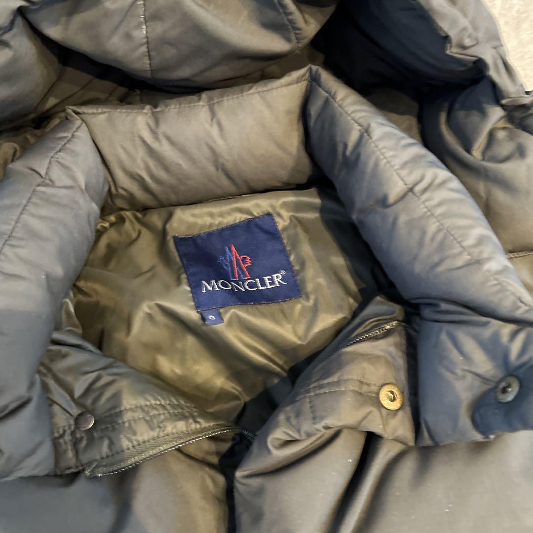美品 MONCLER ダウン 美品 MONCLER ダウン