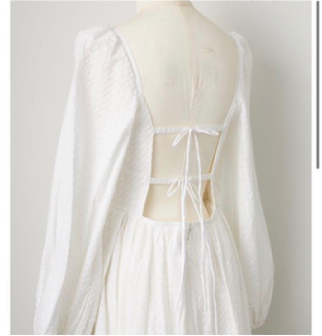 【レアアイテム】Eyelet Lace Balloon Sleeve Dress
