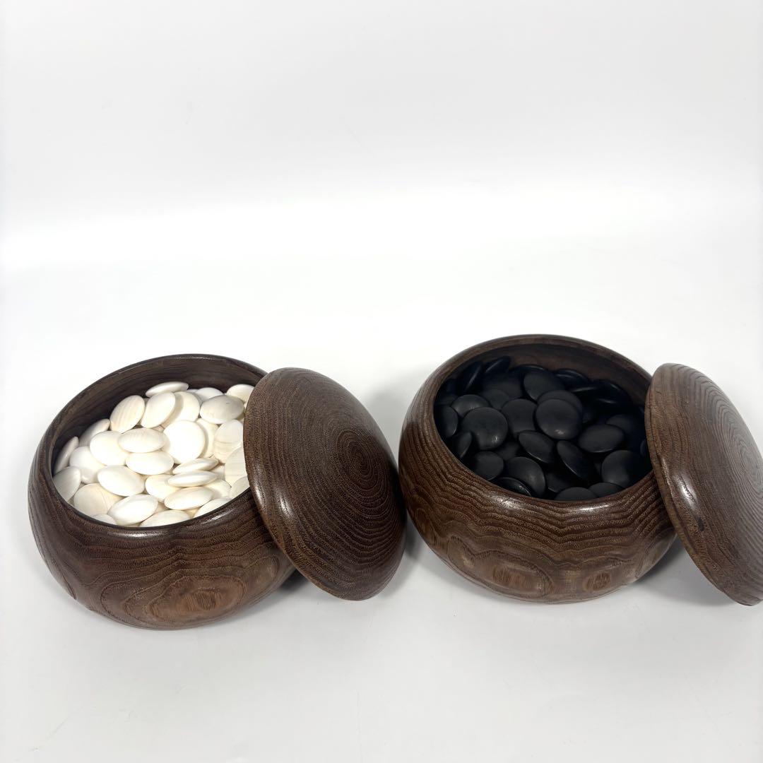 【良品】囲碁 黒石（那智黒）白石（蛤） 碁笥付き 良品】囲碁 黒石（那智黒）白石（蛤） 碁笥付き - メルカリ