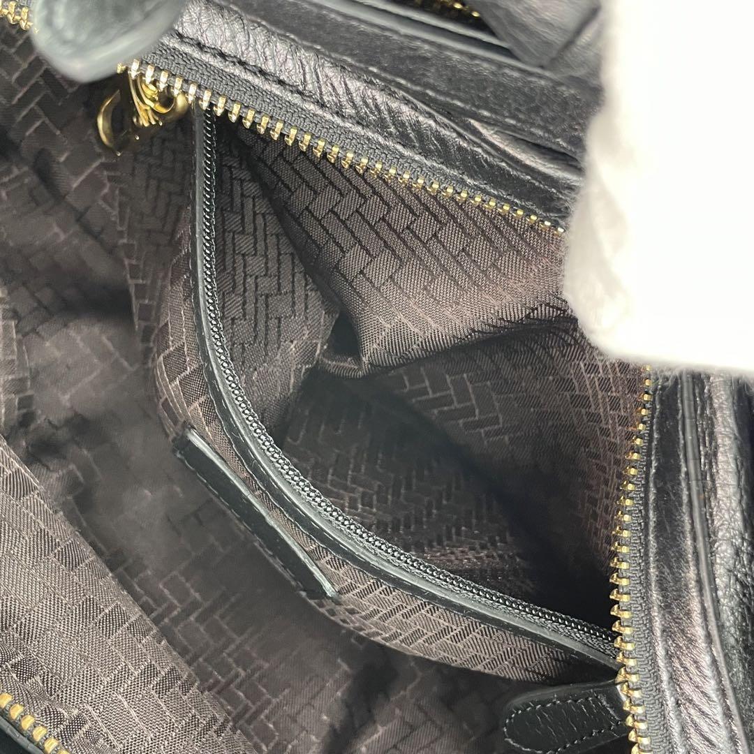 美品 コールハーン ギャザー フリンジ付き バッグ 黒