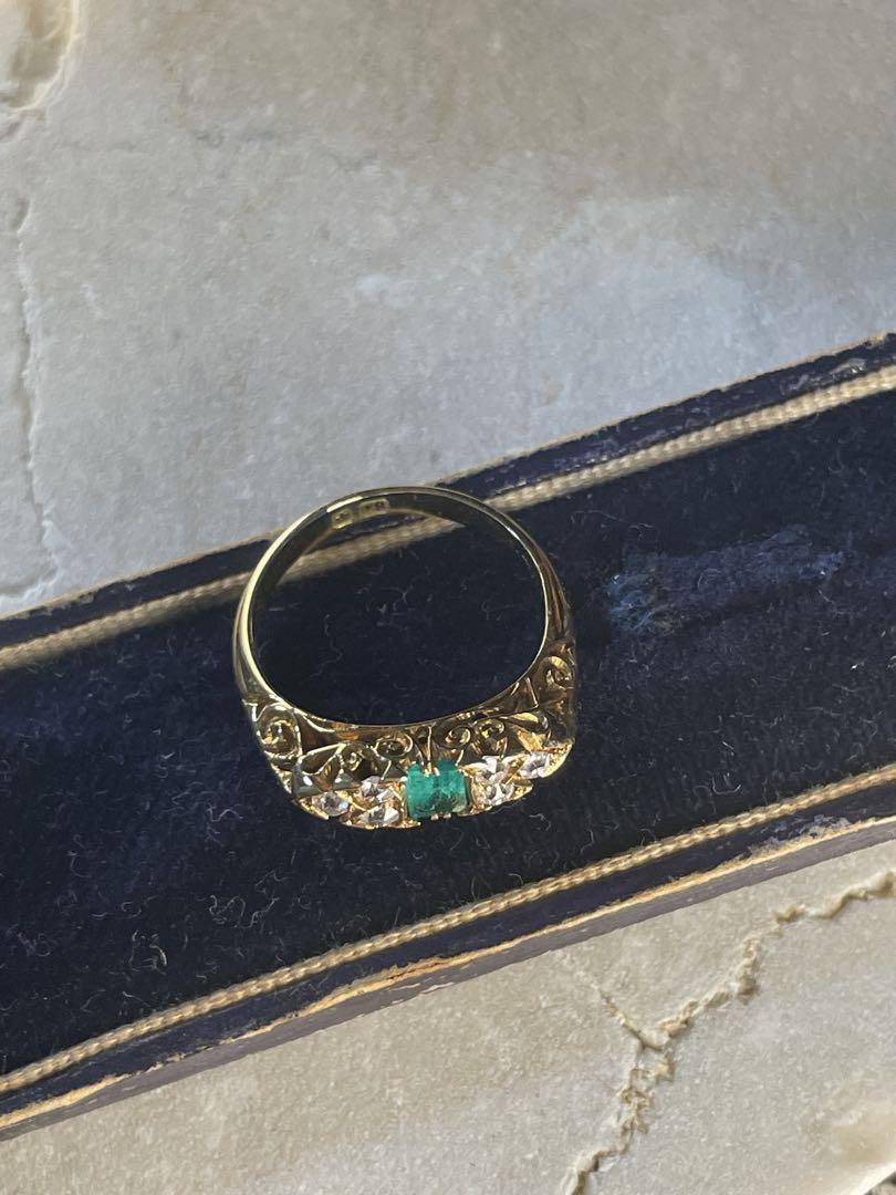 1885年イギリスアンティーク 18K ゴールドエメラルド ダイヤモンド リング