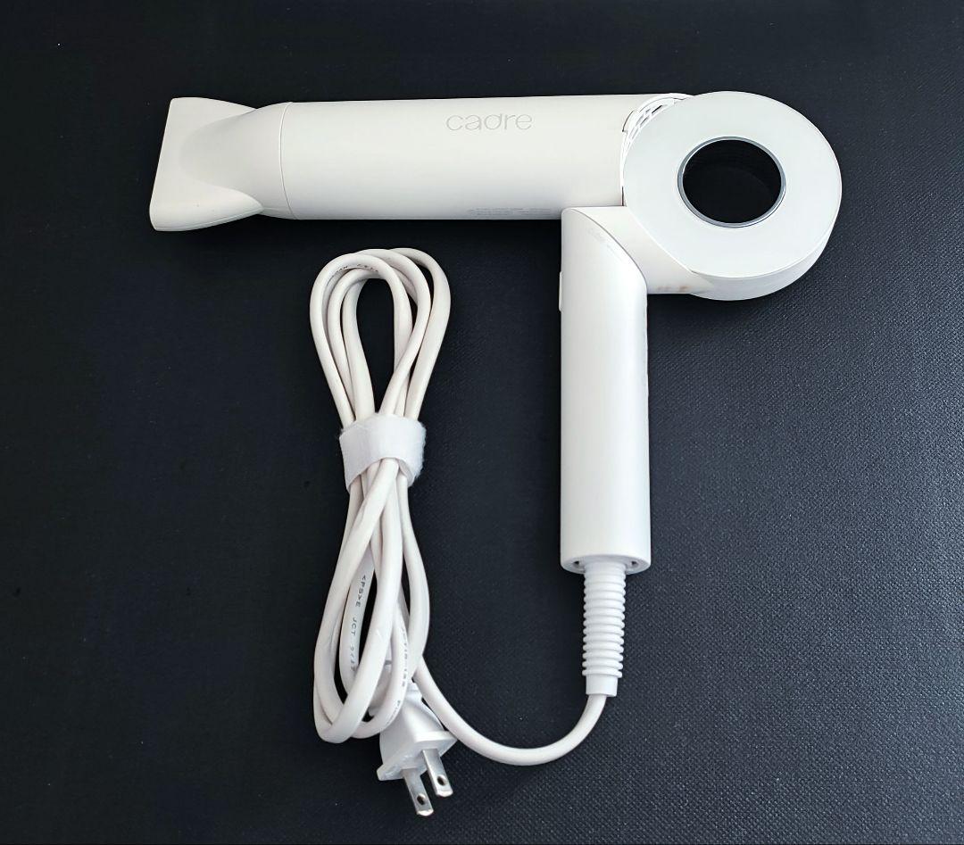 【動作品】カドレ cadre ヘアドライヤー nontitle ホワイト cadre hair dryer カドレ ヘアドライヤー 白 ホワイト - メルカリ