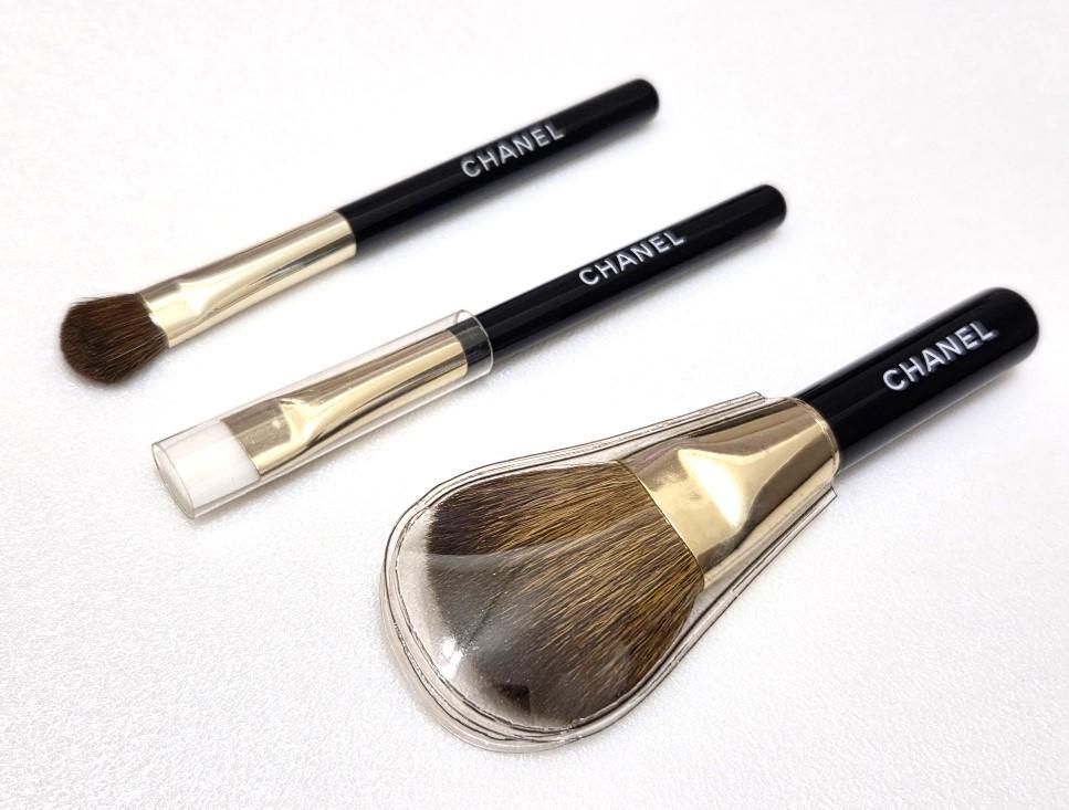 CHANELシャネル　ミラー　ブラシ３本セット　C2102