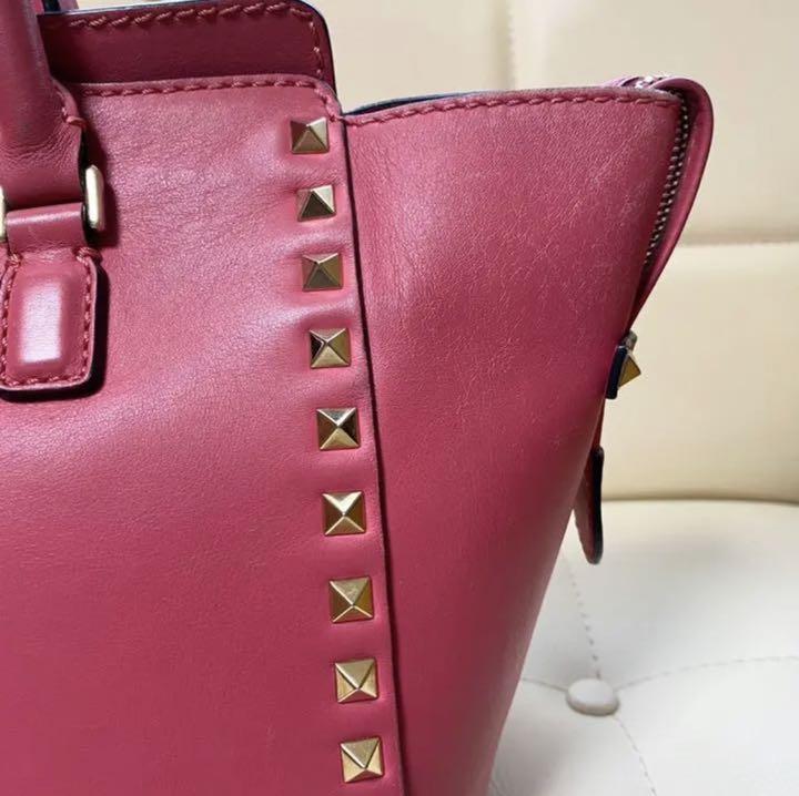 VALENTINO ロックスタッズバッグ
