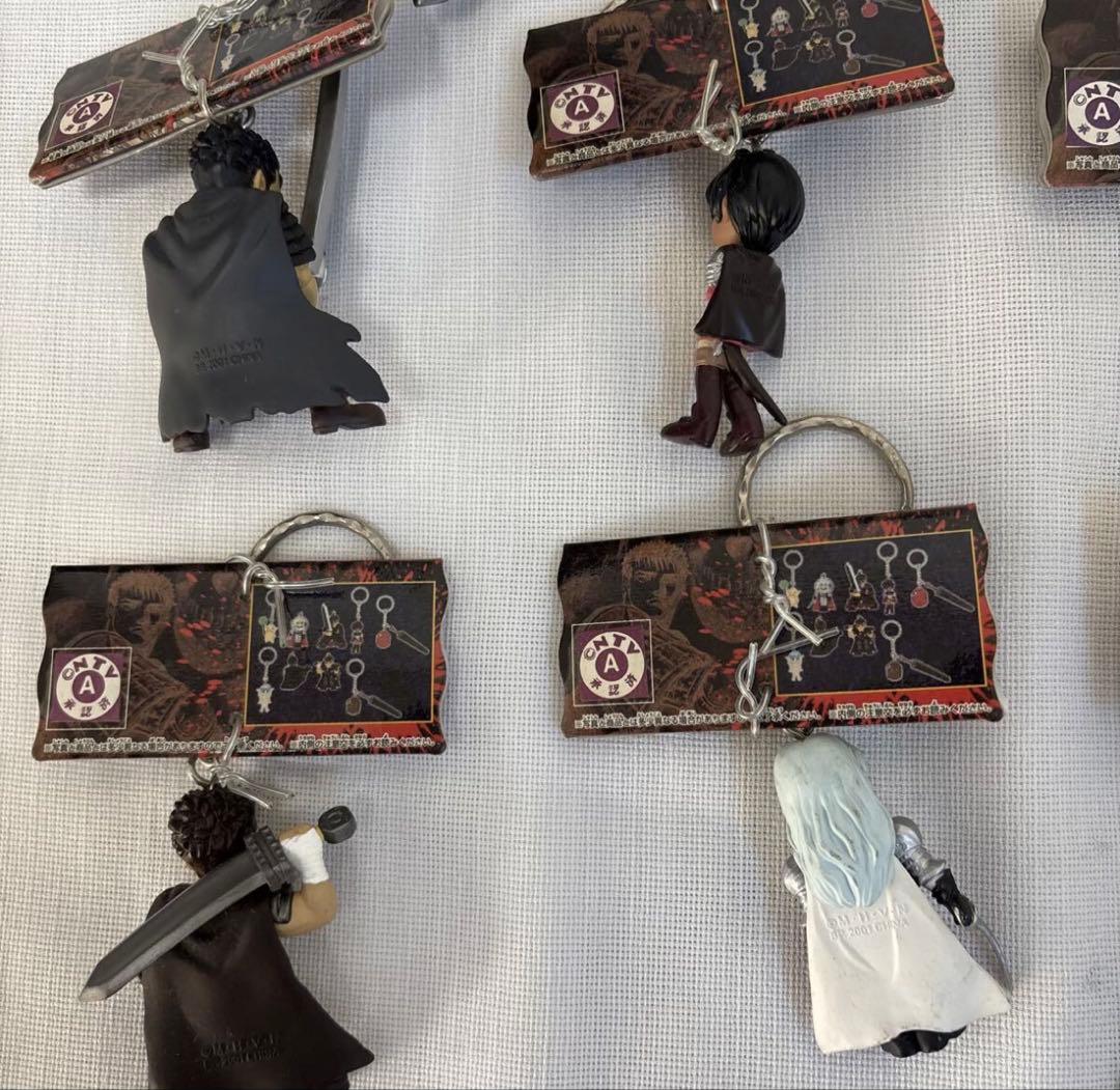 ベルセルク フィギュアキーホルダー 8種類 セット - メルカリ