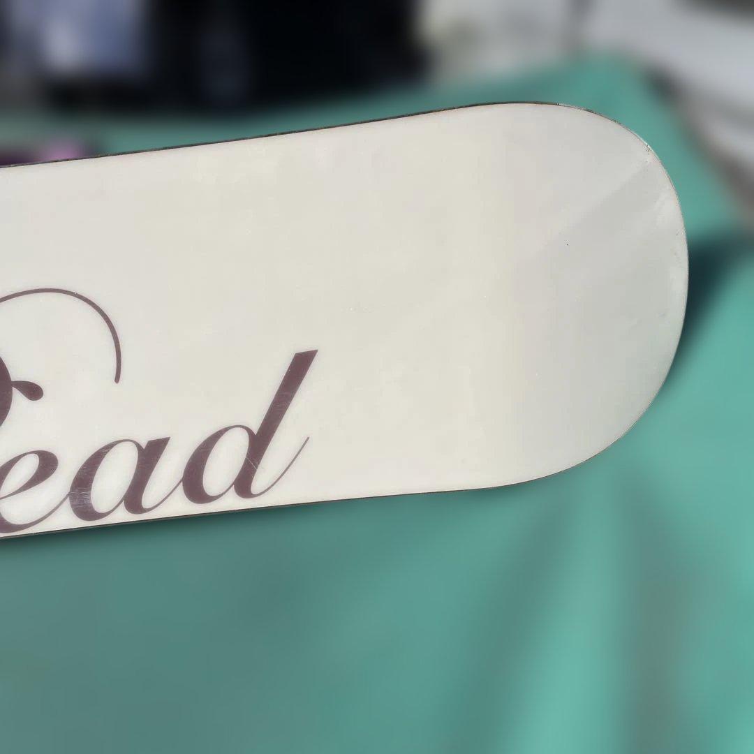 HEADのビンディングとスノーボード板 HEADのビンディングとスノーボード板