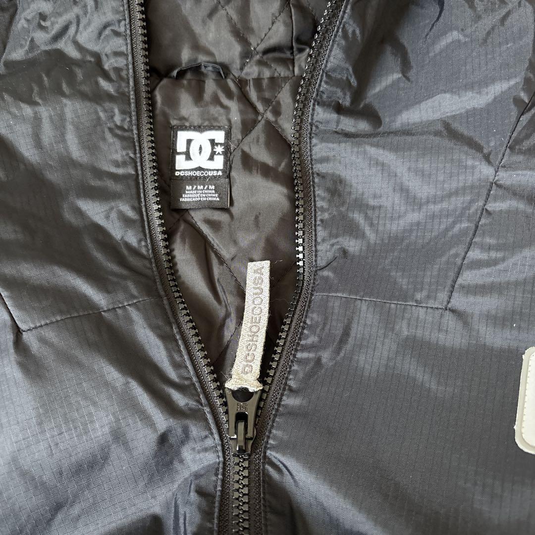DC SHOE ウィンドブレーカー M