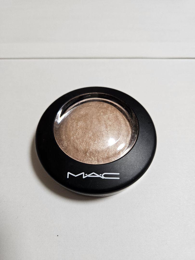 MAC ハイライトパウダー ベージュ系