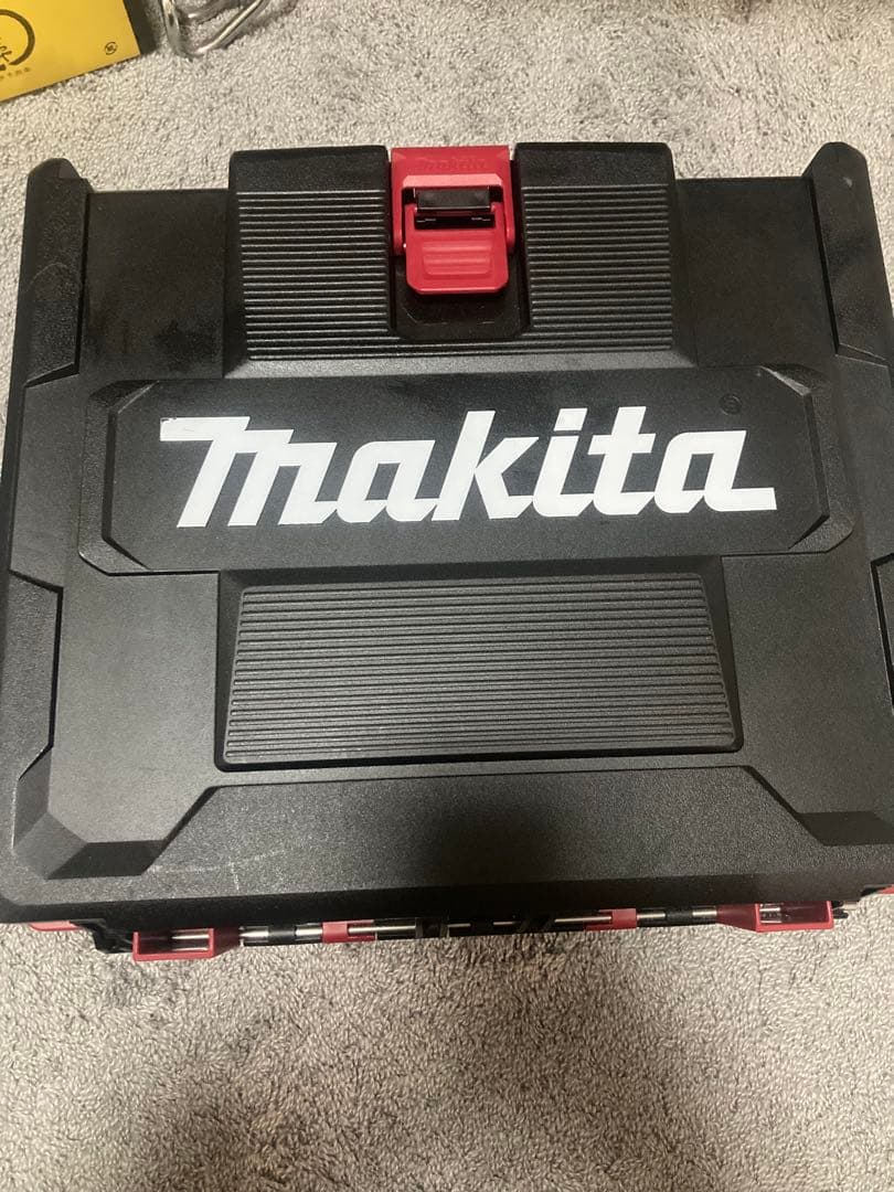 インパクドライバーMakita