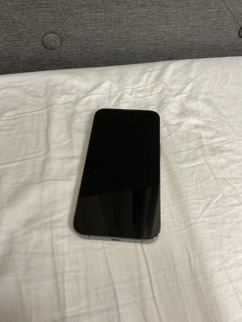 Apple iPhone 13 Pro グラファイト本体　256GB