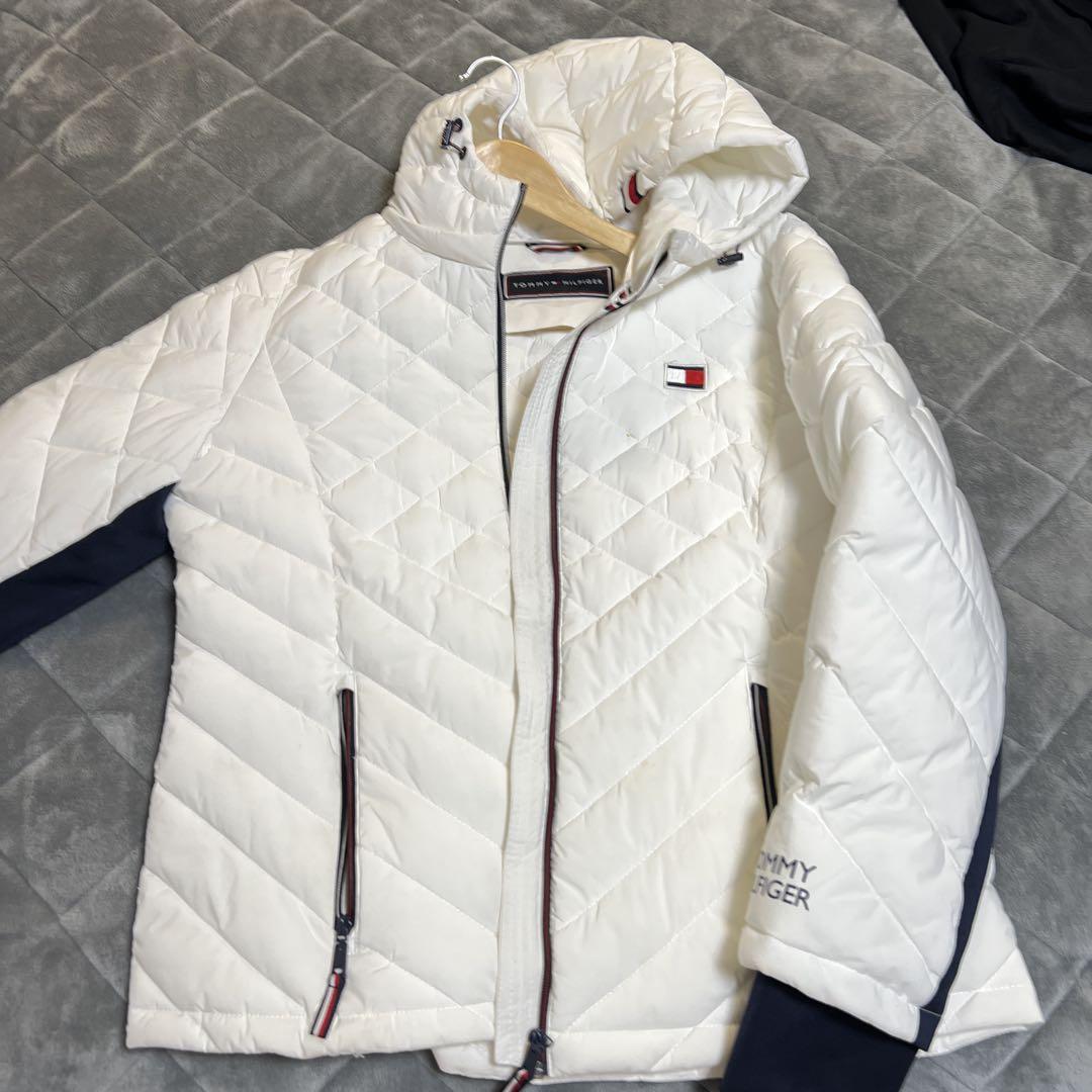 TOMMY HILFIGER ホワイトダウンジャケット