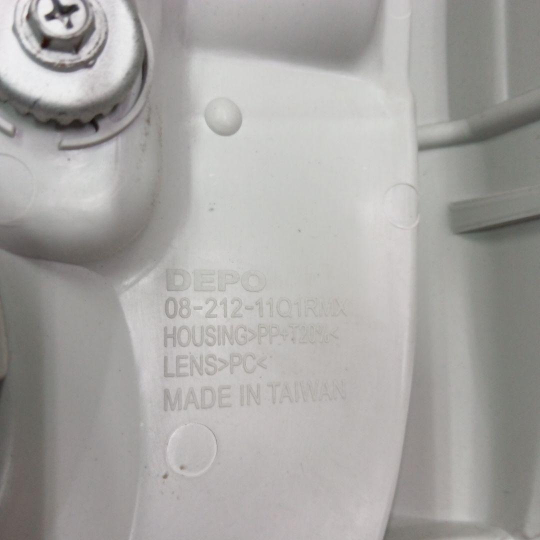 ハイエース3型DEPO製インナーブラックヘッドライト美品