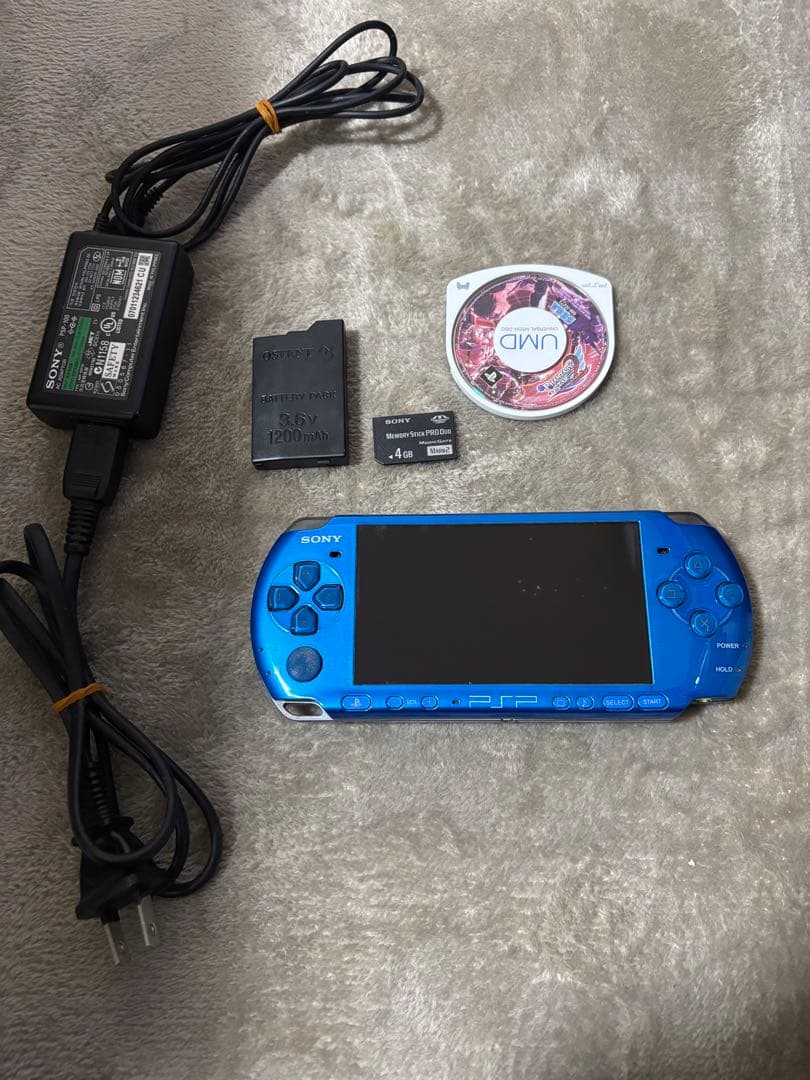 PSP 3000 本体 バッテリー メモリー付きPlayStation Portable