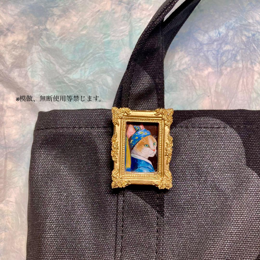 \"蒼いターバンのねこ\" アクリル画 ブローチ