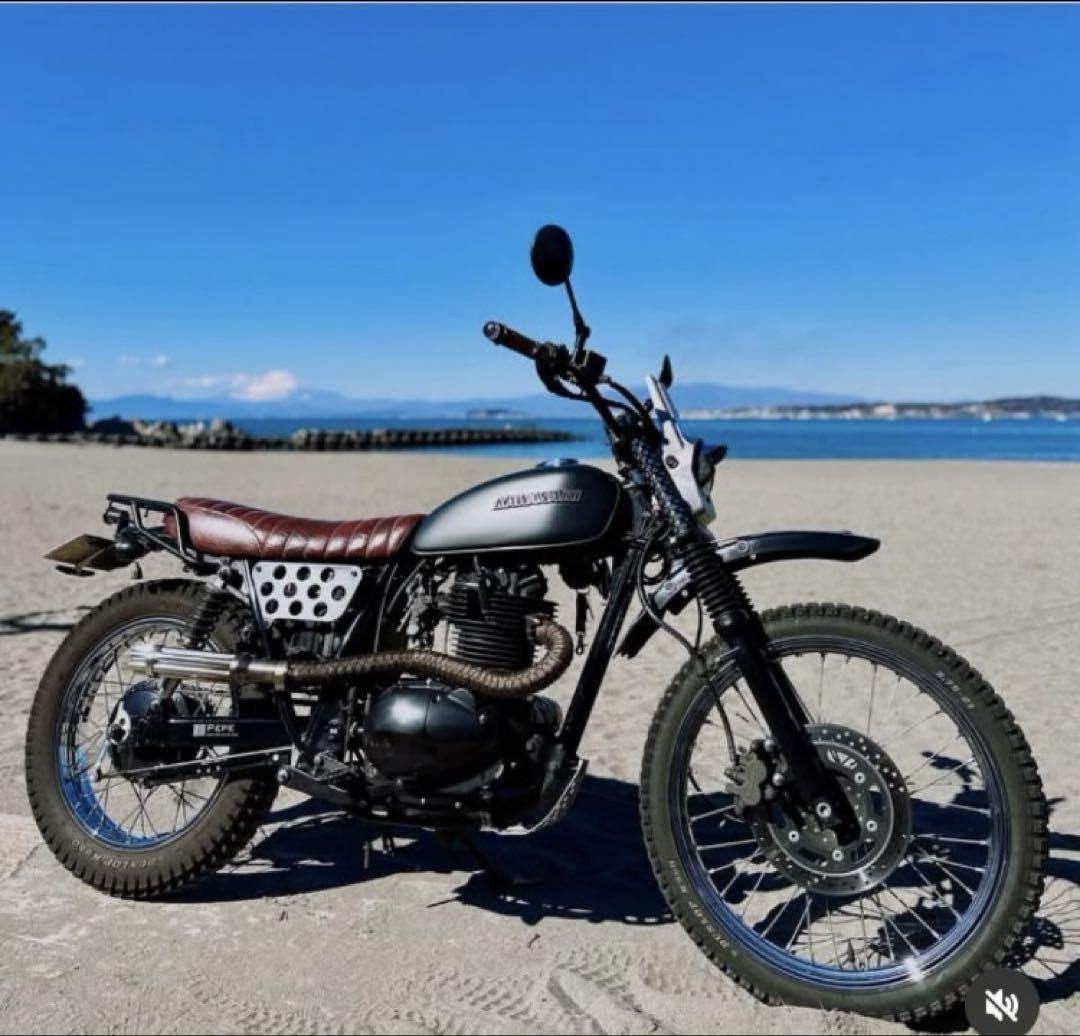 250TR　サイドカバー　マフラー　サスペンション　カスタム　タイヤ　フェンダー 250TR サイドカバー マフラー サスペンション カスタム タイヤ