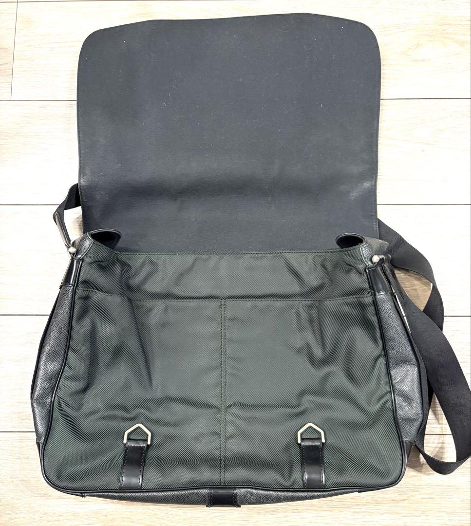 美品 ルイヴィトン M30162 タイガ デルスー ショルダーバッグ
