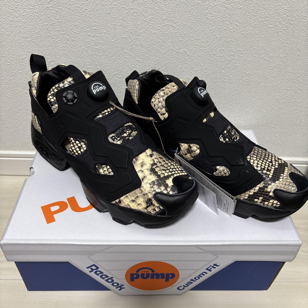 Reebok Pump スニーカー ブラック/スネーク柄