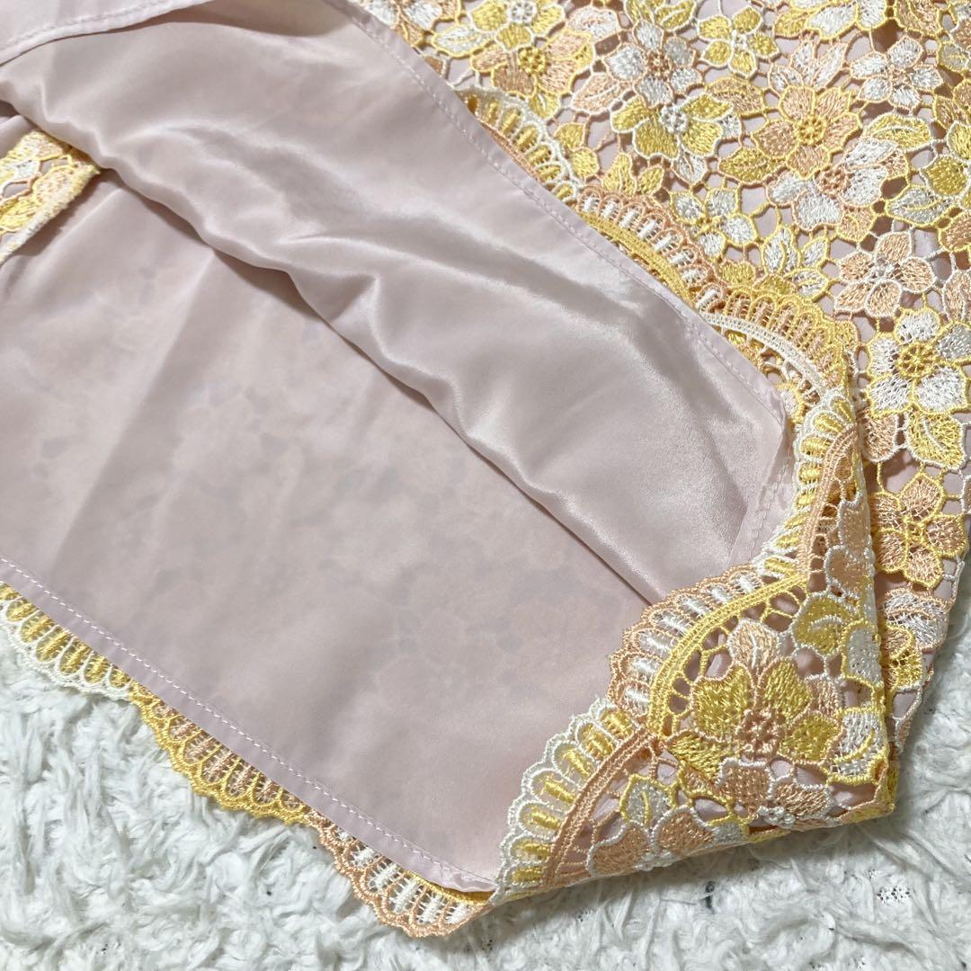 美品♡ トッカ ケミカルレースワンピース ひざ丈 イエロー 刺繍