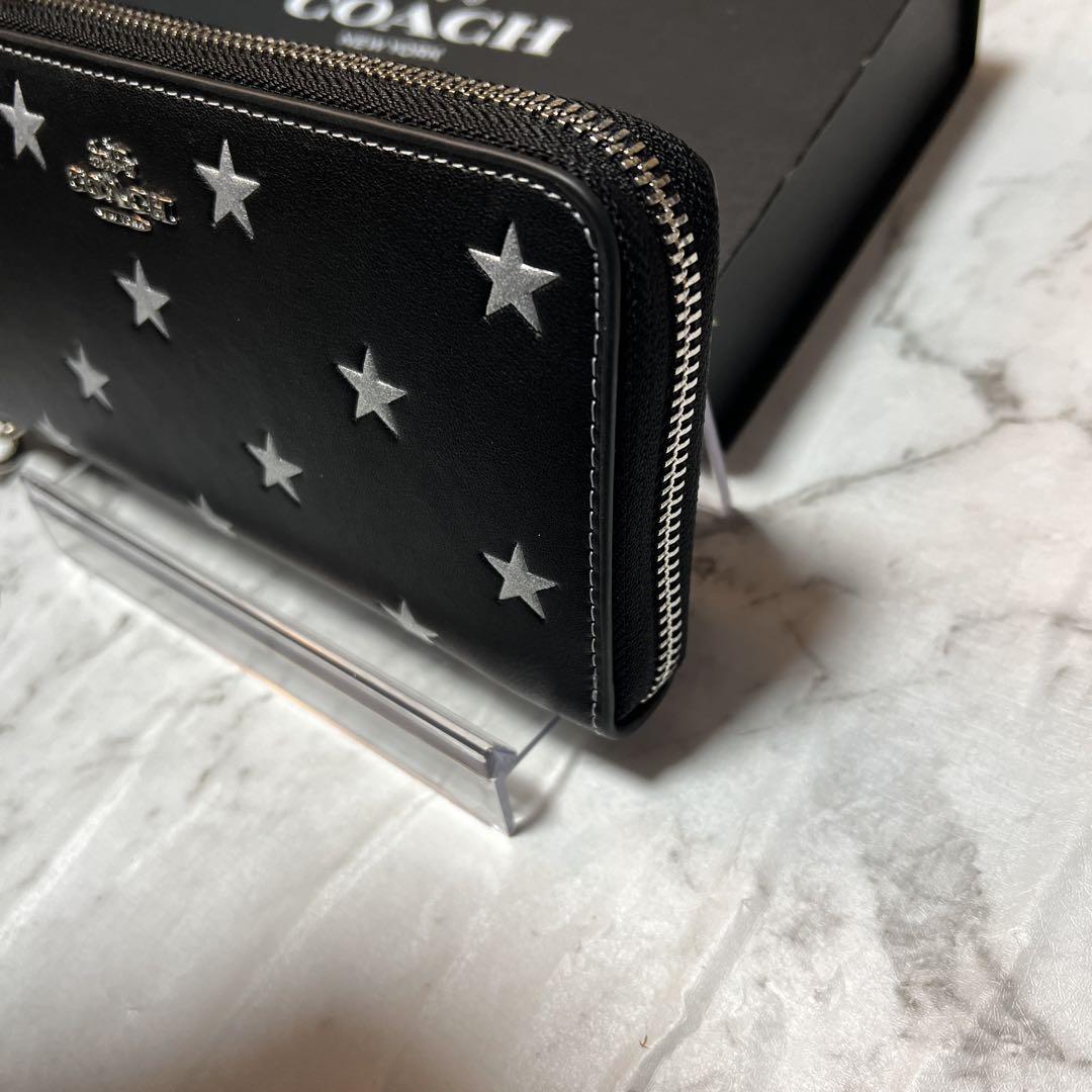 COACH 長財布 星 ラウンドファスナー新品未使用 コーチ