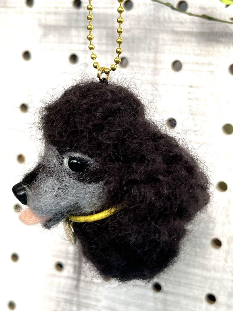 ティニー　羊毛フェルト全身タイツ犬(黒プー　ペキニーズ×狆)&チャーム
