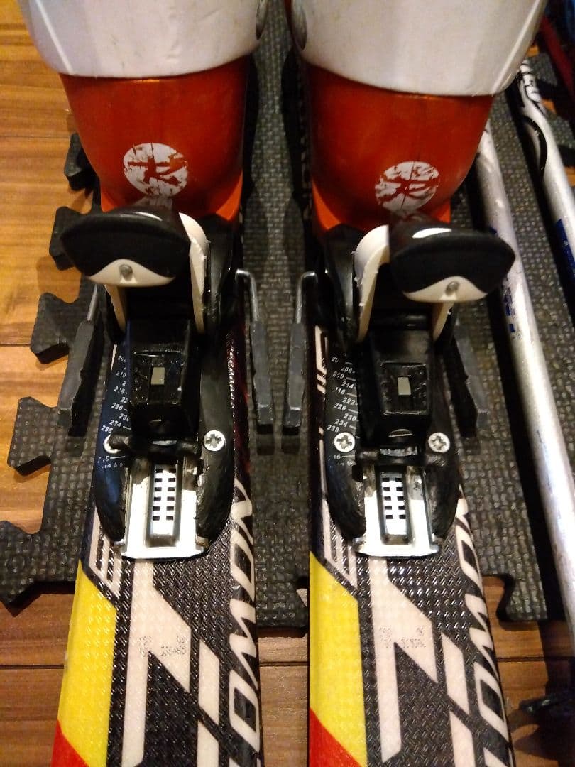 【グランドopen】 SALOMON 低学年向け 男の子 スキーセット メンテ Wax済み✔子ども用 SALOMON