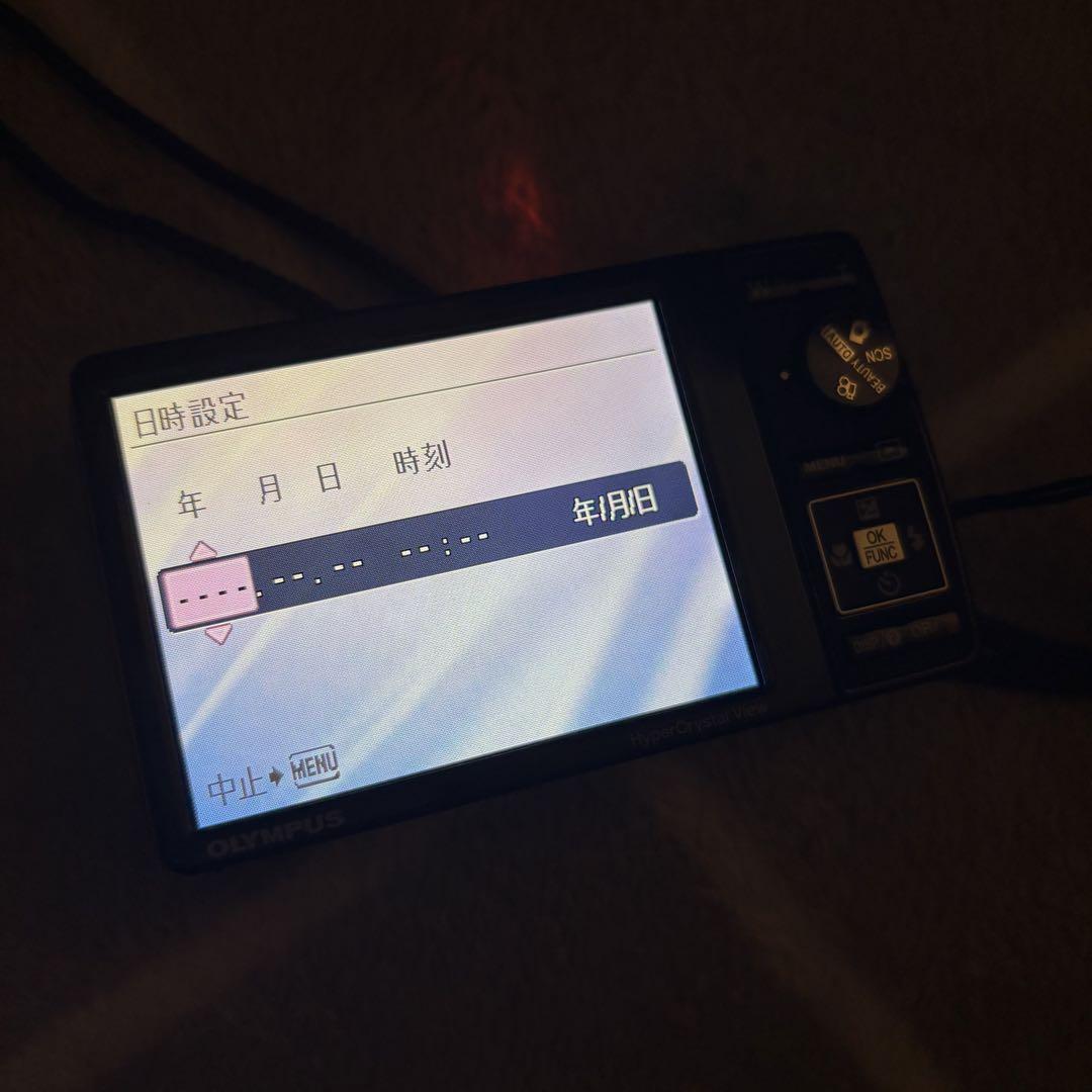 WEB限定お買い得商品の新着アイテム μ 美品！オリンパス デジタルカメラ 充電器 ブラック レッド デジタルカメラ