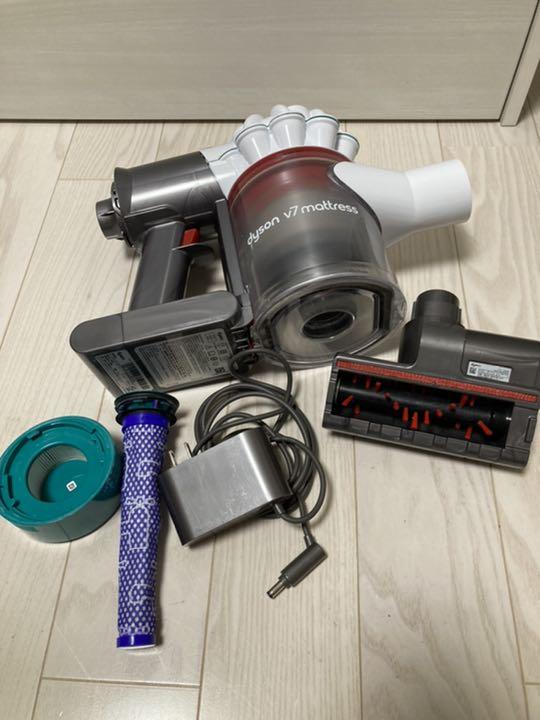ダイソンdyson V7 trigger HH11 バッテリー約18分 - メルカリ ダイソンdyson V7 trigger HH11 バッテリー約18分 - メルカリ