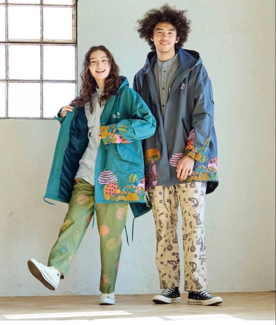 GO SLOW CARAVAN(M)コットンナイロンパネル刺繍モッズコートブルー GO SLOW CARAVAN(M)コットンナイロンパネル刺繍モッズコートブルー