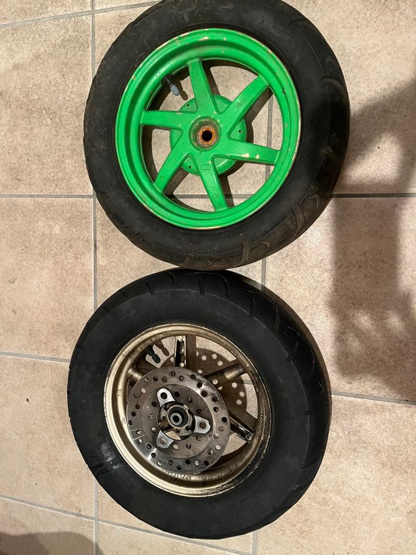 ZX前後ホイールセットタイヤ付き - メルカリ ZX前後ホイールセットタイヤ付き - メルカリ