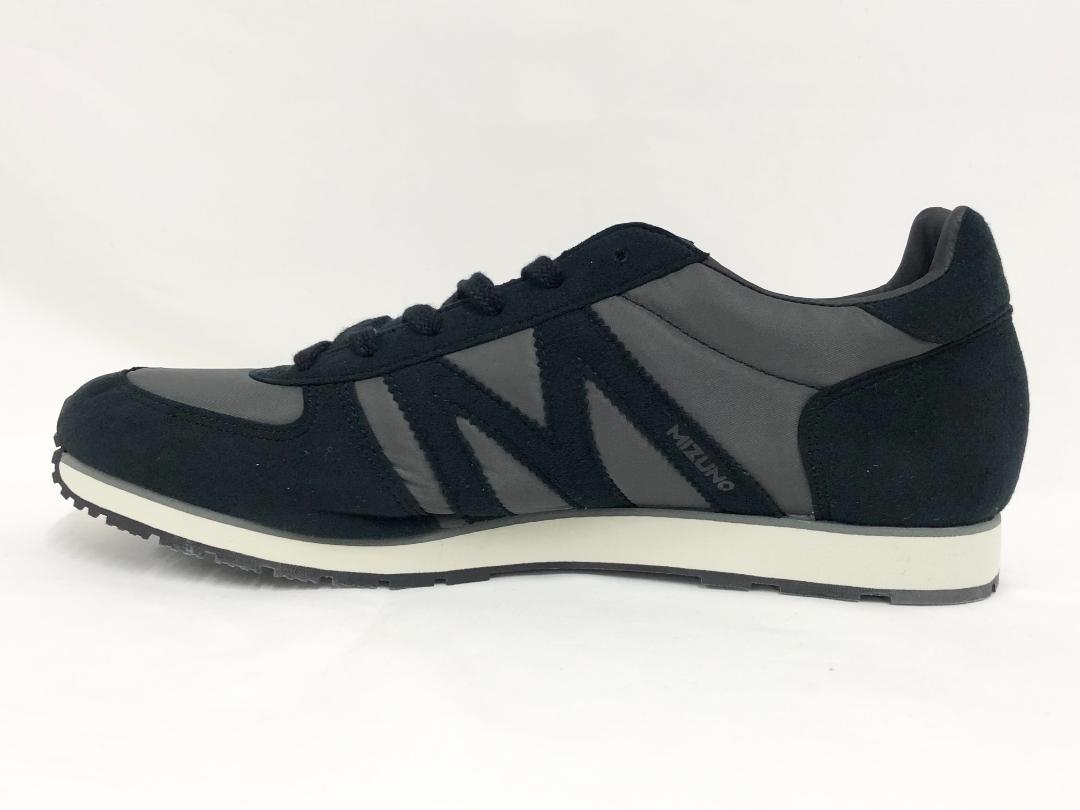 ○★新品未使用　MIZUNO×MARGARET HOWELL　グレー　28cm