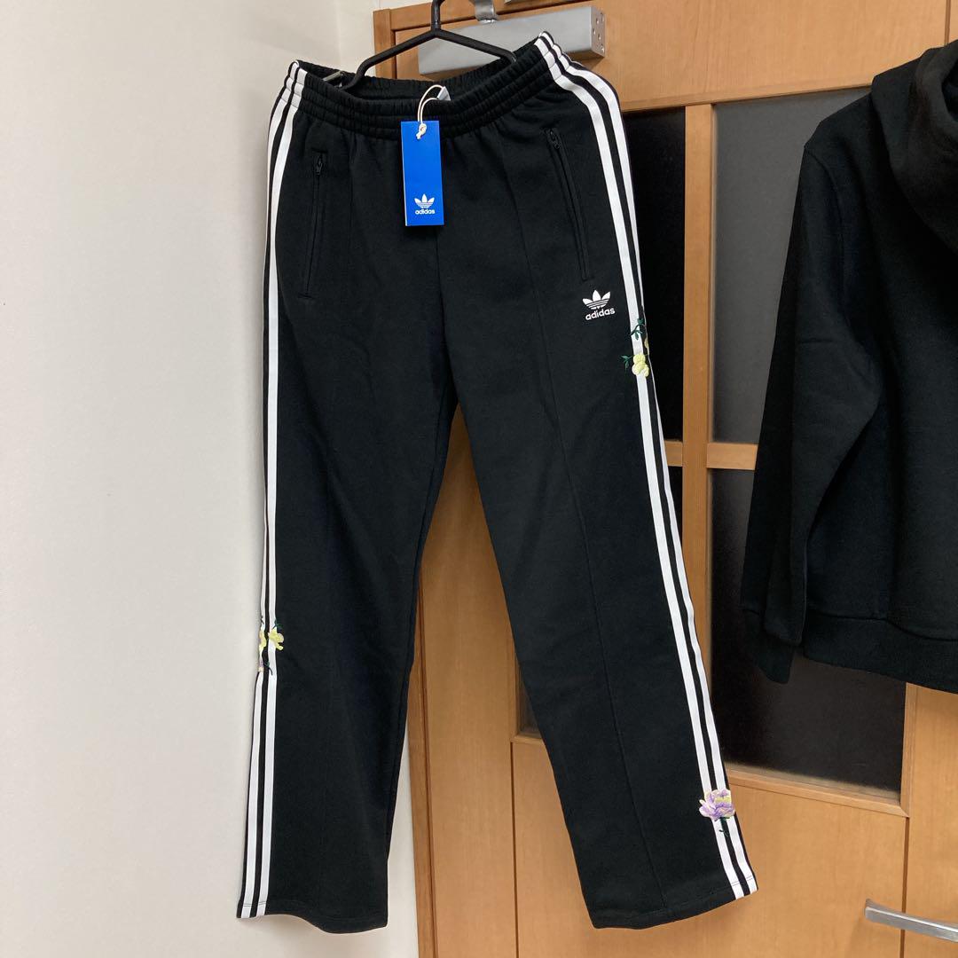 新品 adidas originals スウェット 上下 パーカー　長ズボン