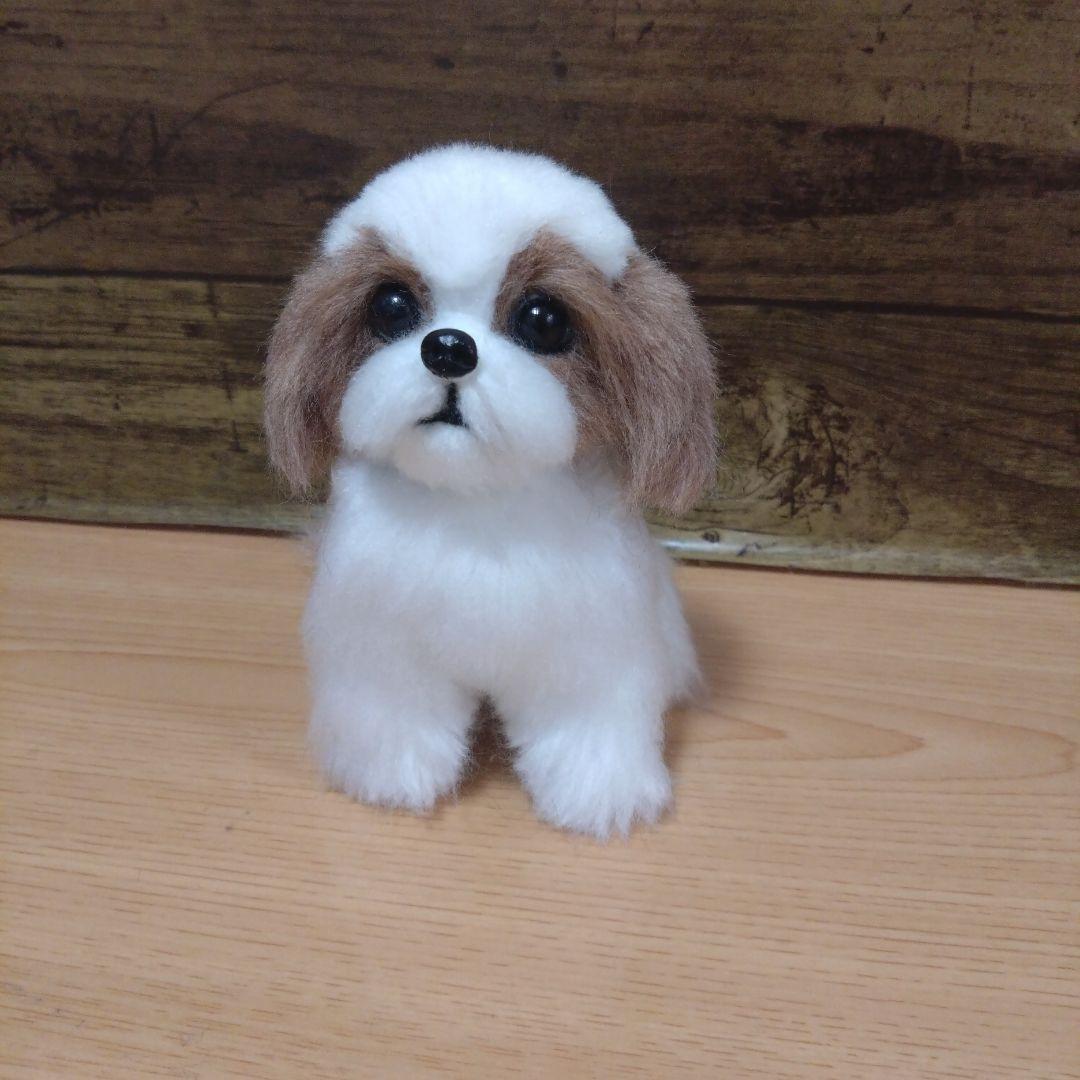 羊毛フェルト　シーズー　ハンドメイド　犬　置物
