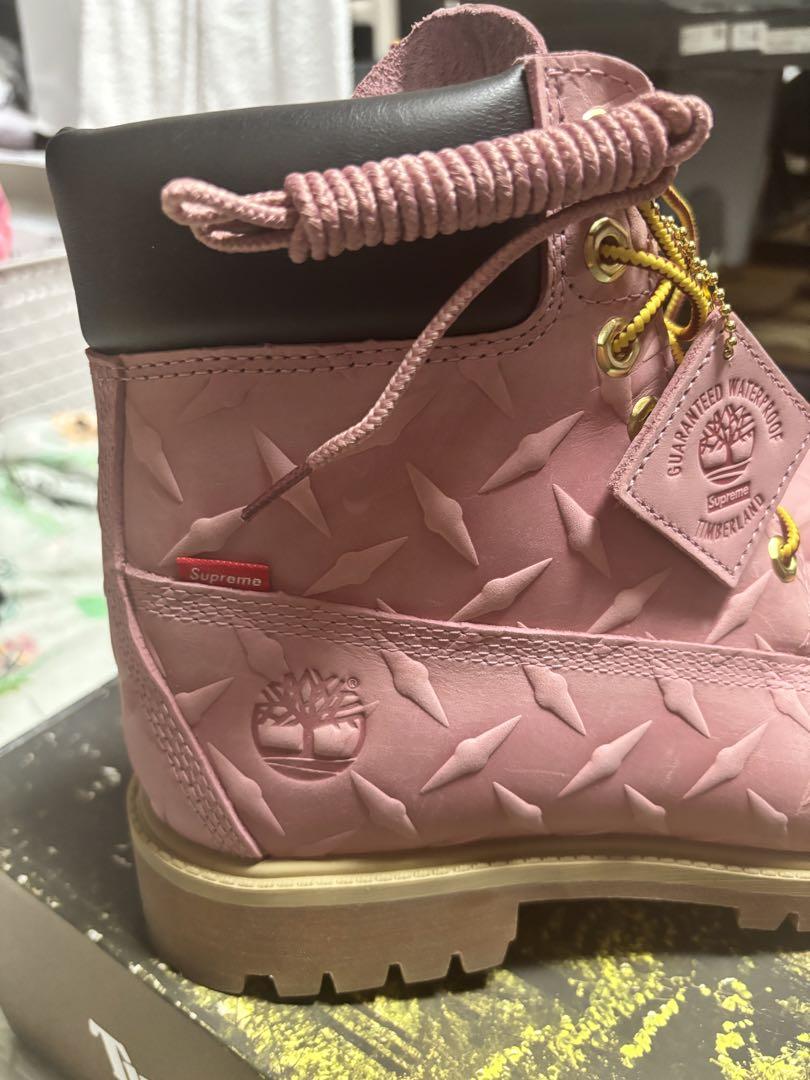 Supreme Timberland コラボ ワークブーツ ピンク Supreme x Timberland Winter 2023 Collaboration | Hypebeast