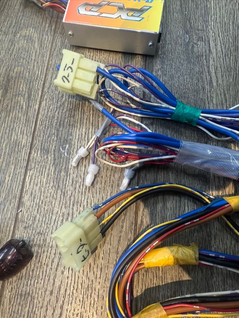 ハイエース用リアエアコン オートコントロールユニットHRATAIRCONX-V2 ハイエース用リアエアコン オートコントロールユニットHRATAIRCONX-V2