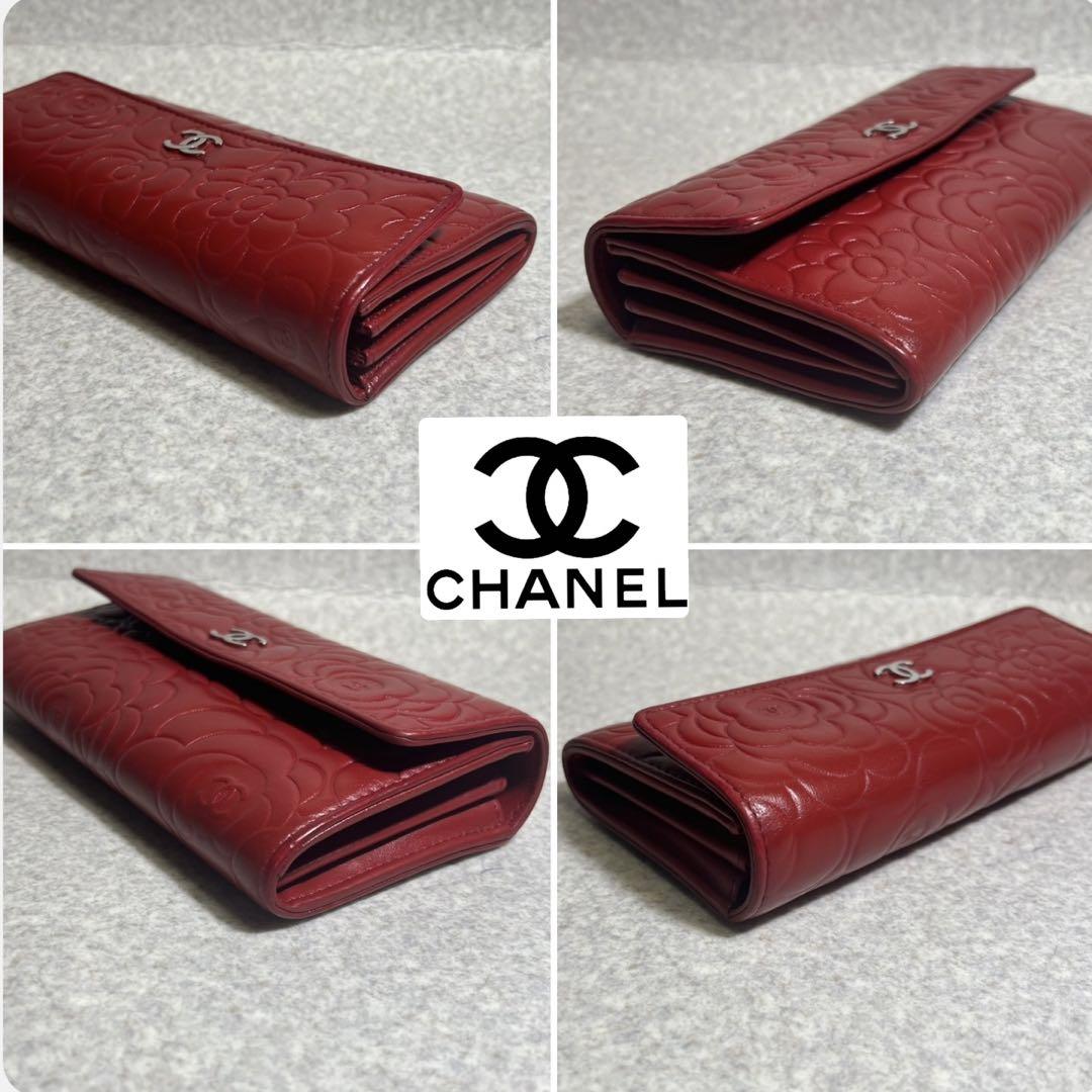 CHANEL 二つ折り財布 赤 レザー 花柄エンボス