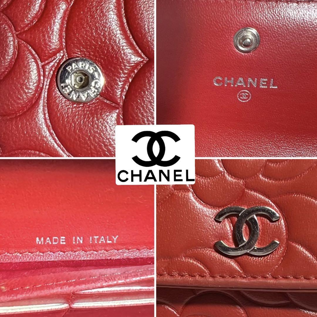 CHANEL 二つ折り財布 赤 レザー 花柄エンボス